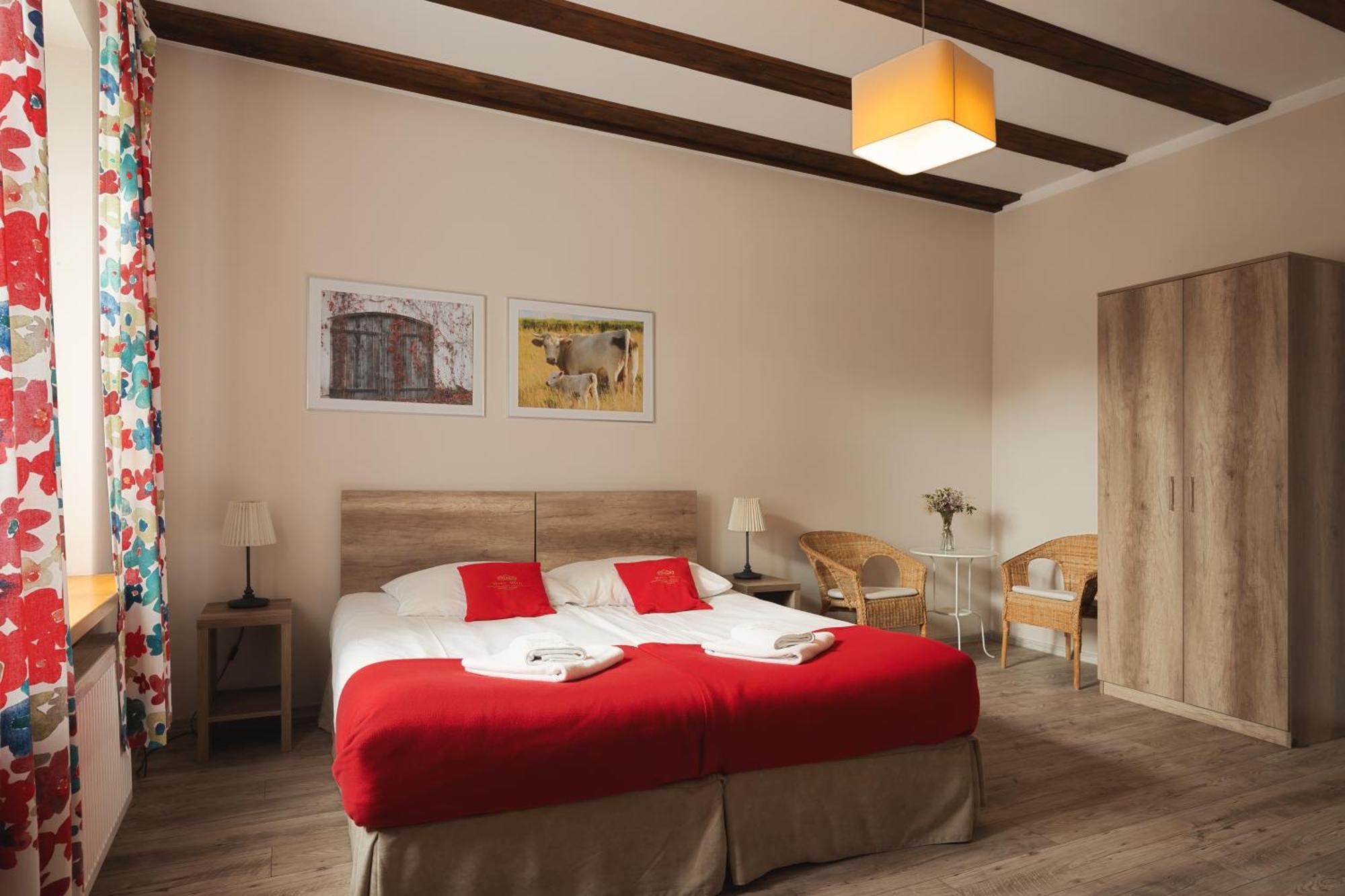 Stary Mlyn Strzeszyn Hotel Lubowo  ภายนอก รูปภาพ