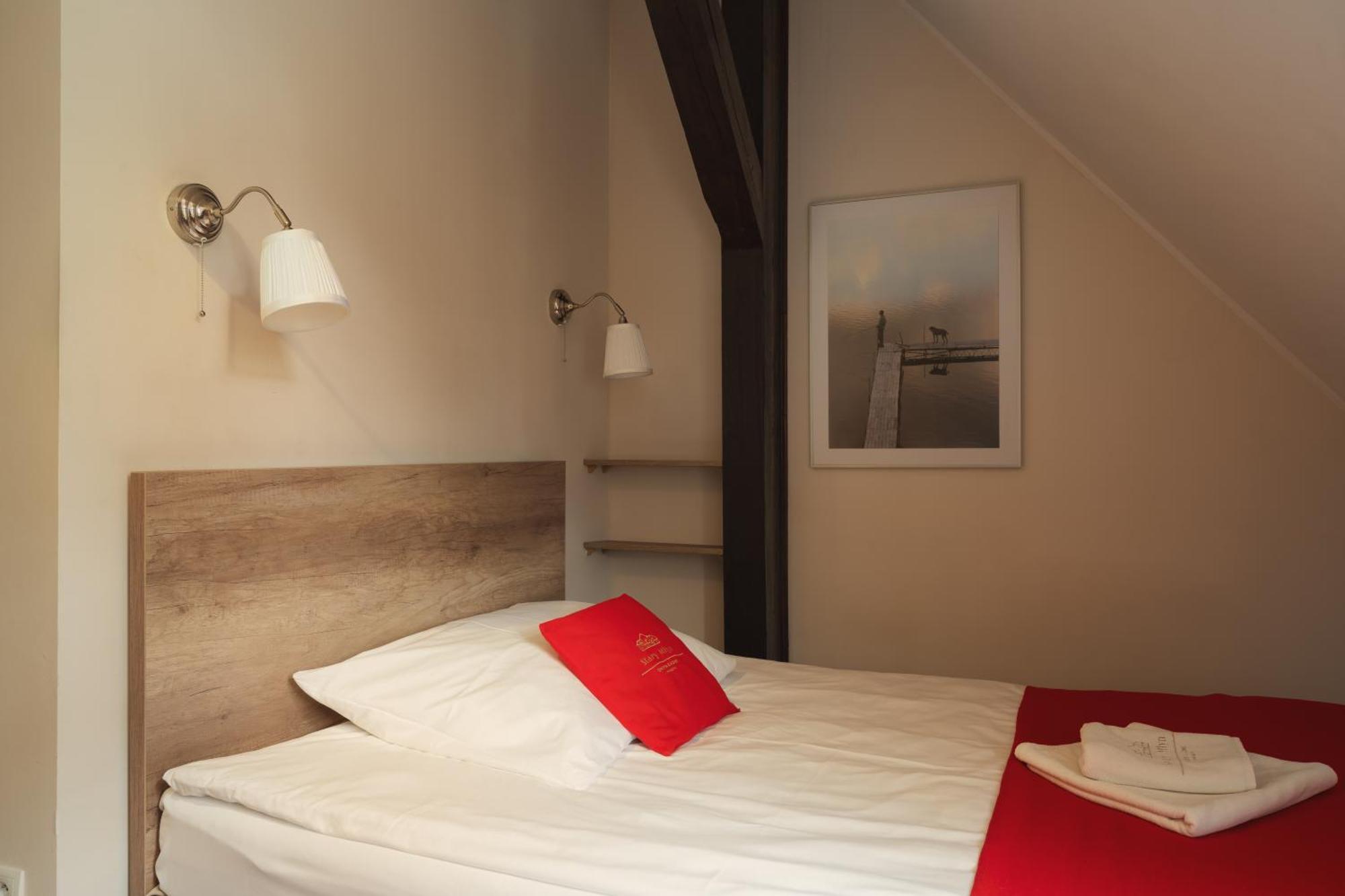 Stary Mlyn Strzeszyn Hotel Lubowo  ห้อง รูปภาพ