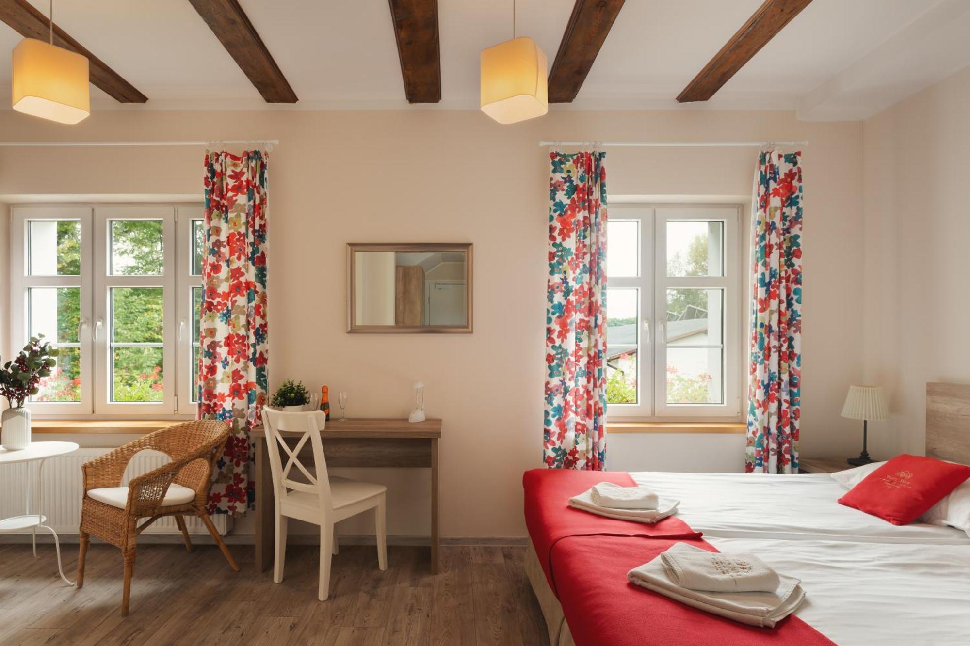 Stary Mlyn Strzeszyn Hotel Lubowo  ภายนอก รูปภาพ